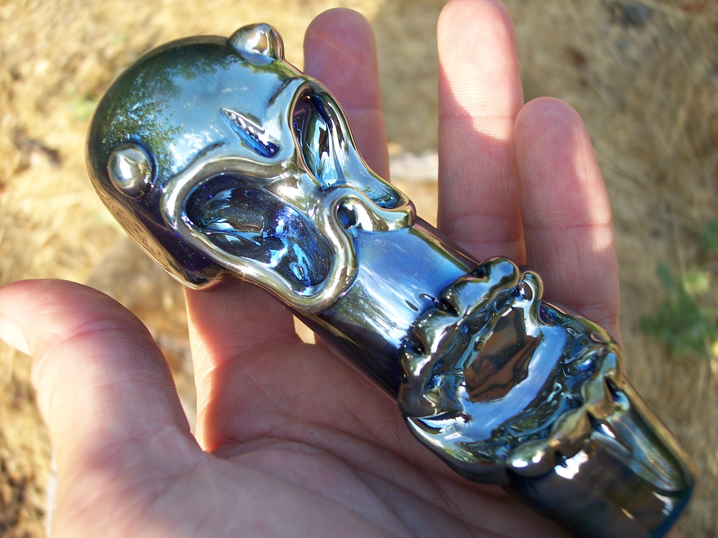 Skull face pipe
