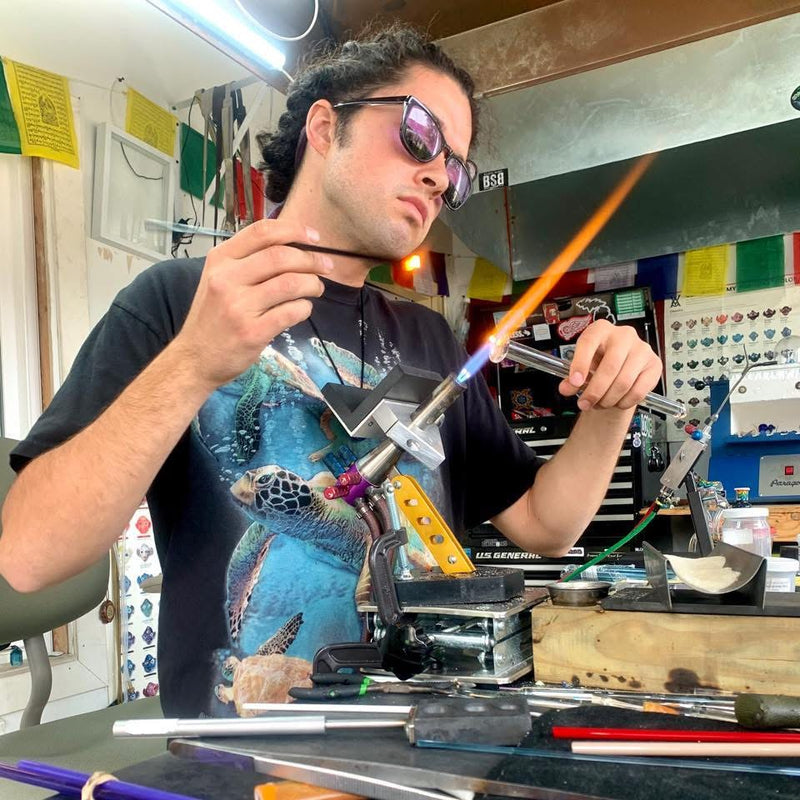 gid://shopify/MediaImage/38521997885748