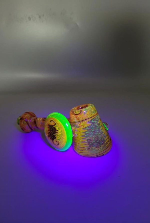 Linework Hammer Pipe with UV - GiggleGlass