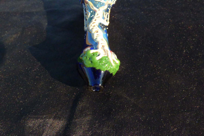 Sculpted Tree Nightime Scene Handpipe