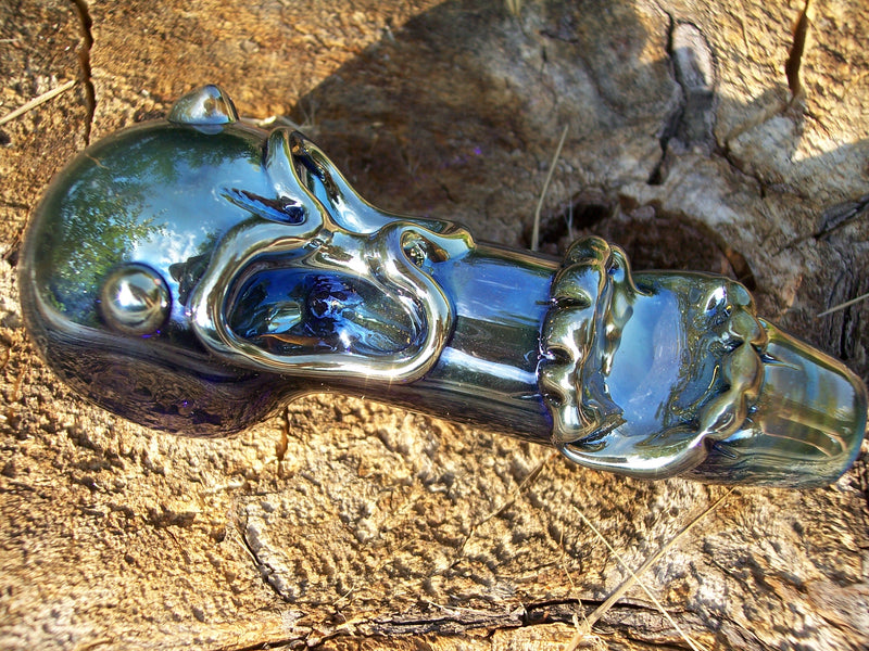 Skull face pipe