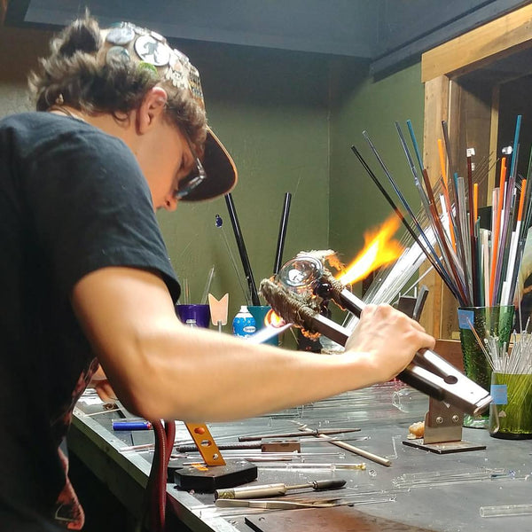 gid://shopify/MediaImage/38071772938548